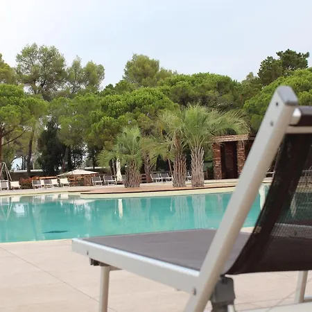 Camping Campo Dei Fiori - Glamping4All Vada Exterior photo